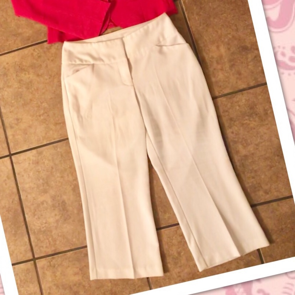 White Capri pants - Picture 1 of 8